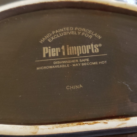 Pier 1 Imports Colorful Fish Platter. - Picture 5 of 7